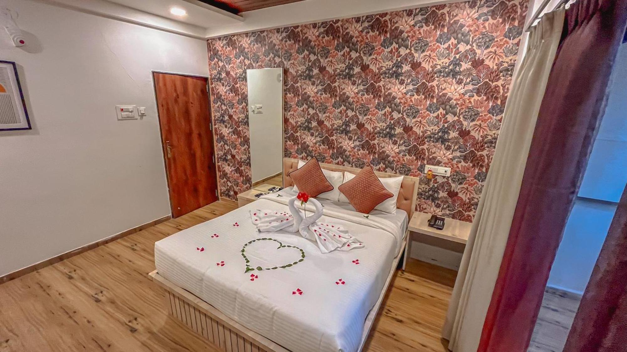 Regenta Bharti Amusement & Adventure Resort Pune, Urulikanchan Uruli Kanchan Bagian luar foto