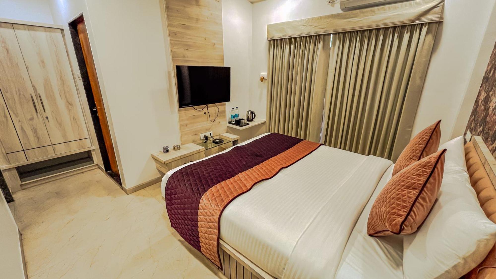 Regenta Bharti Amusement & Adventure Resort Pune, Urulikanchan Uruli Kanchan Bagian luar foto